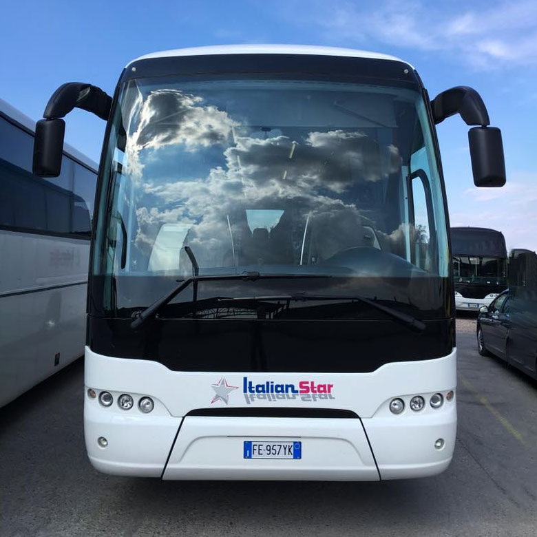 italianstar-trasporto-conducente-autobus-pullman-viaggi-nazionali-internazionali-tour-gite-foto-home-01b
